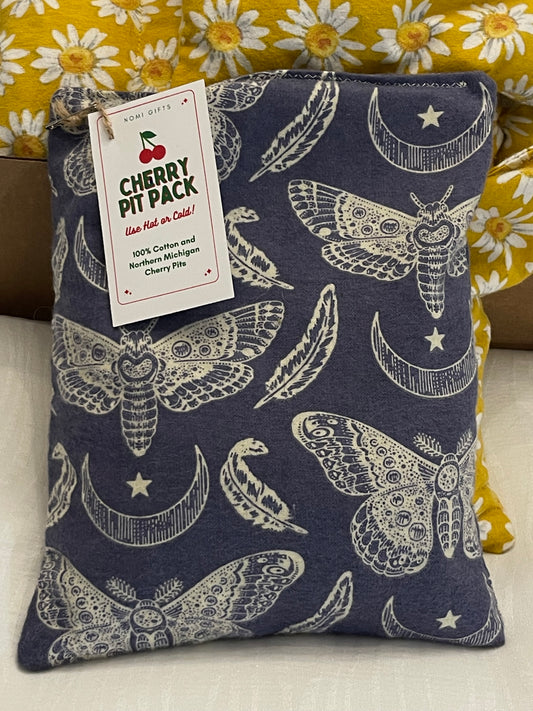 Cherry Pit Heating Pad - Lavender Moth Flannel