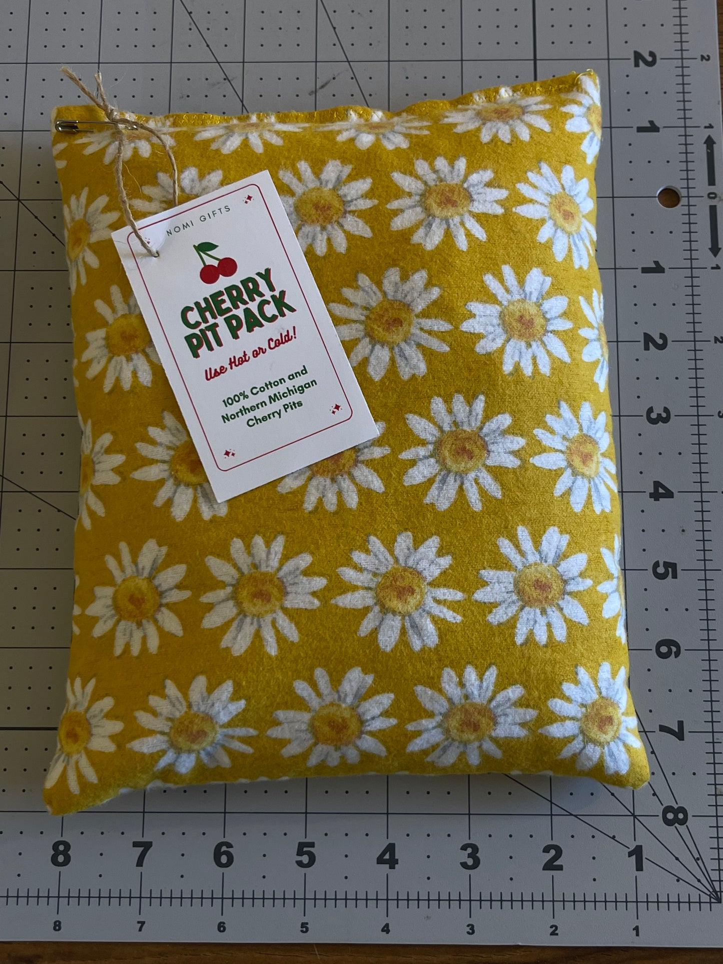 Cherry Pit Heating Pad - Yellow Daisy Flannel