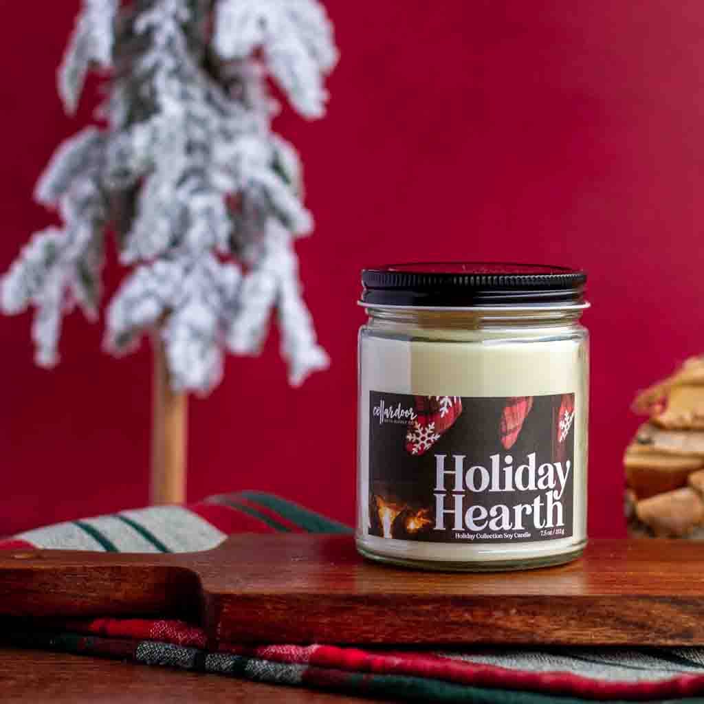 Holiday Hearth - 7.5 oz Soy Candle